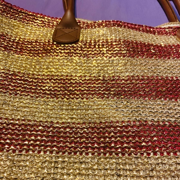 ☀️☀️Beautiful Tote/Sun Bag☀️☀️ - BOGO 1/2 off - Picture 2 of 5